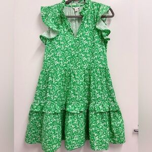 Caslon Kelly Green Tiered Floral Dress Medium 8 / 10 Flutter Sleeve